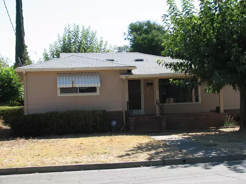 2475 Waldon Dr, Redding, CA 96001 photo 2