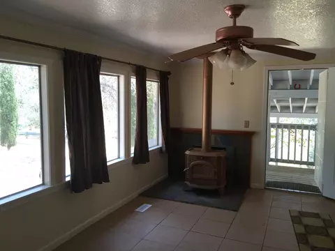 16573 Power Line Rd, Redding, CA 96001 photo 4