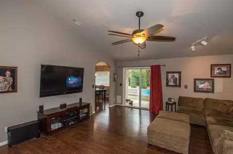 4179 Brittany Dr, Redding, CA 96002 photo 15