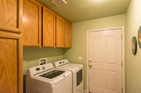 1984 Catherine Way, Redding, CA 96002 photo 29