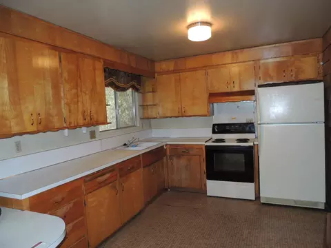 5038 Debbie Ln, Redding, CA 96002 photo 5