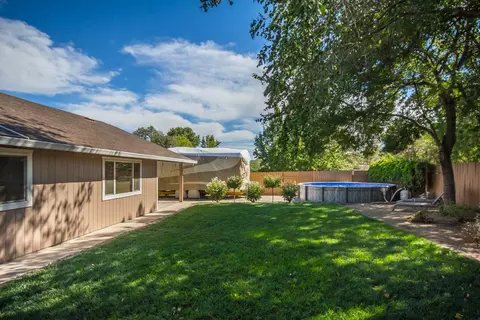 1796 Kildare Dr, Redding, CA 96001 photo 18