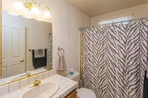 2290 Cumberland Dr, Redding, CA 96001 photo 22