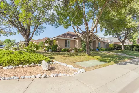 2290 Cumberland Dr, Redding, CA 96001 photo 4