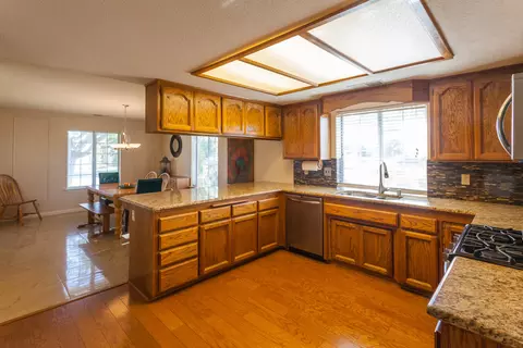 2290 Cumberland Dr, Redding, CA 96001 photo 16
