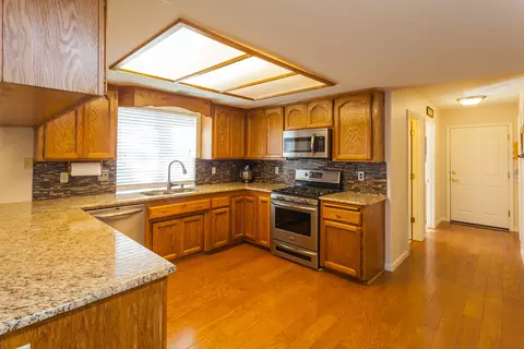 2290 Cumberland Dr, Redding, CA 96001 photo 17