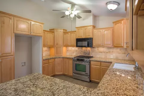 2110 Alden Ave, Redding, CA 96002 photo 3