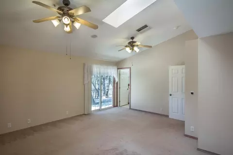 2110 Alden Ave, Redding, CA 96002 photo 9