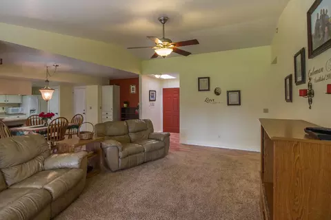 3152 Seminole Dr, Redding, CA 96001 photo 3