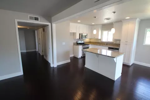 3250 Panorama Dr, Redding, CA 96003 photo 4