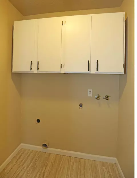 6979 Irving Rd, Redding, CA 96001 photo 11