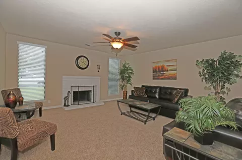 6979 Irving Rd, Redding, CA 96001 photo 4