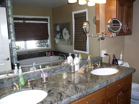 2126 Sageway Dr, Redding, CA 96003 photo 17