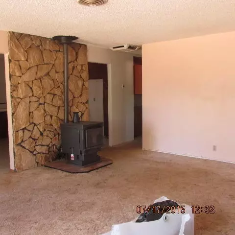 17820 Warwick Pl, Anderson, CA 96007 photo 2