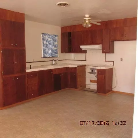 17820 Warwick Pl, Anderson, CA 96007 photo 3