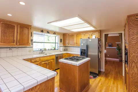 1631 El Capitan Dr, Redding, CA 96001 photo 13