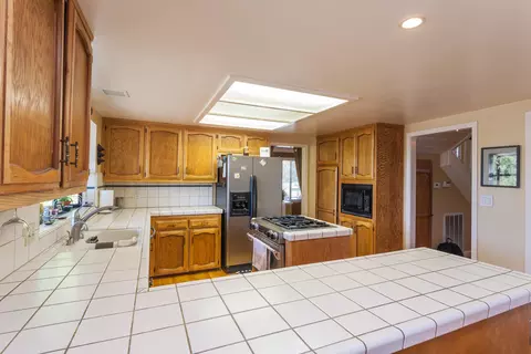 1631 El Capitan Dr, Redding, CA 96001 photo 14