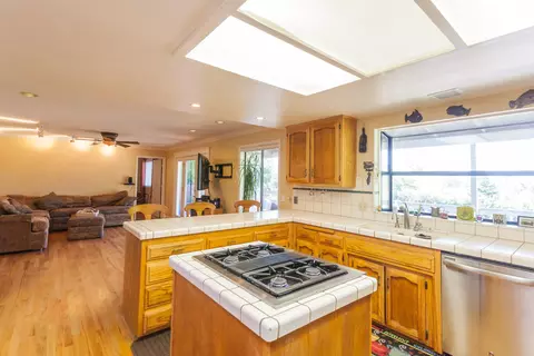 1631 El Capitan Dr, Redding, CA 96001 photo 12