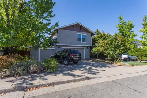1631 El Capitan Dr, Redding, CA 96001 photo 1