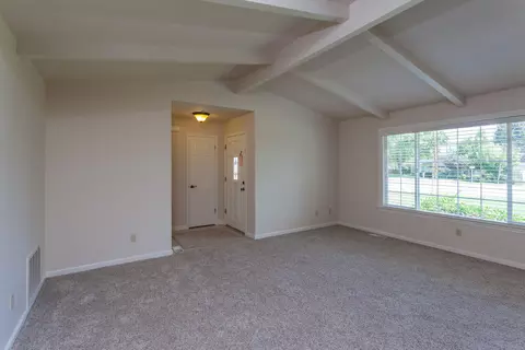 3355 Scenic Dr, Redding, CA 96001 photo 6