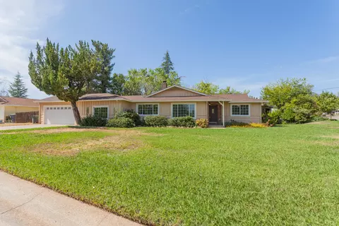 3355 Scenic Dr, Redding, CA 96001 photo 5