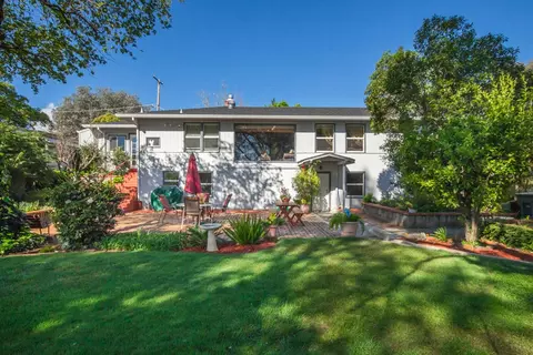 343 Pearl St, Redding, CA 96003 photo 1