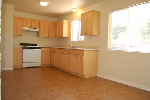 3119 Aster St, Anderson, CA 96007 photo 3