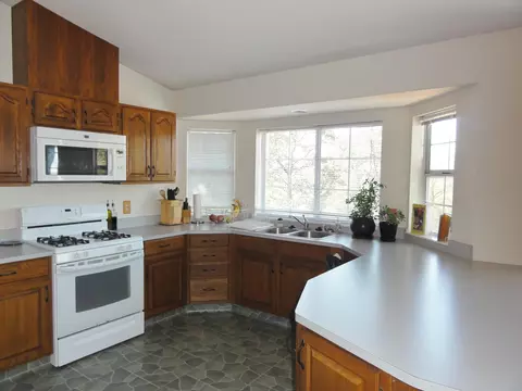 19226 Snowburst Ct, Redding, CA 96003 photo 6