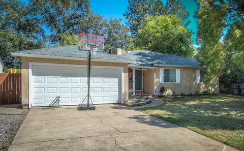 2301 Canal Dr, Redding, CA 96001 photo 2