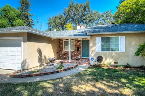 2301 Canal Dr, Redding, CA 96001 photo 4