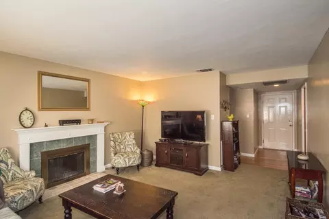 2301 Canal Dr, Redding, CA 96001 photo 5