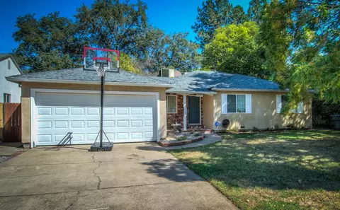 2301 Canal Dr, Redding, CA 96001 photo 1