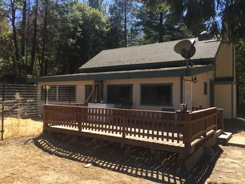 15649 Phillips Rd, Oak Run, CA 96069 photo 3