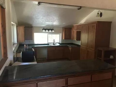 15649 Phillips Rd, Oak Run, CA 96069 photo 11