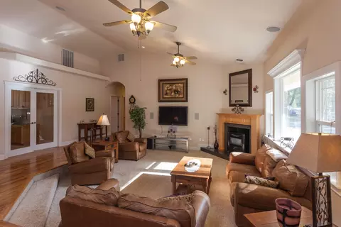 21110 Rae Ln, Redding, CA 96003 photo 8