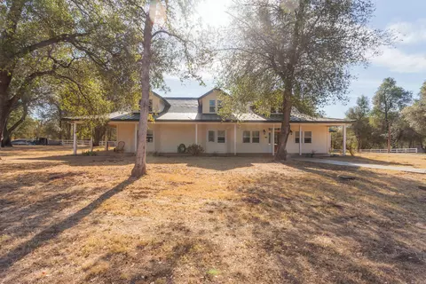 21110 Rae Ln, Redding, CA 96003 photo 4