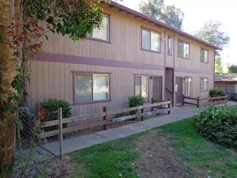 1124 Layton Rd, Redding, CA 96002 photo 3