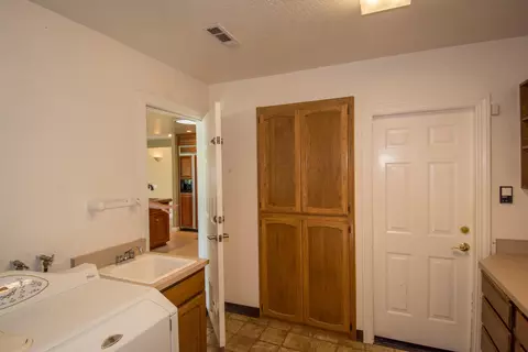 4135 Villa Dr, Redding, CA 96001 photo 36