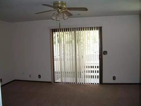 7085 Tucker Ln, Redding, CA 96002 photo 13