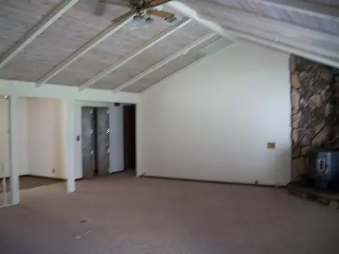 7085 Tucker Ln, Redding, CA 96002 photo 8