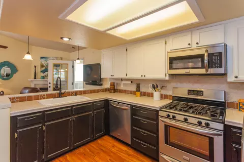 724 Springer Dr, Redding, CA 96003 photo 9