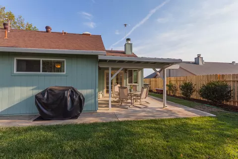 724 Springer Dr, Redding, CA 96003 photo 32