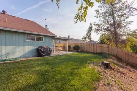 724 Springer Dr, Redding, CA 96003 photo 31