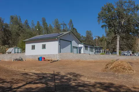 13886 Schole Dr, Redding, CA 96003 photo 2