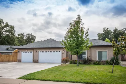 6776 Hemlock St, Redding, CA 96001 photo 1