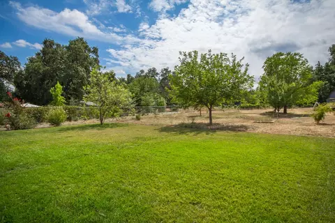 6776 Hemlock St, Redding, CA 96001 photo 12