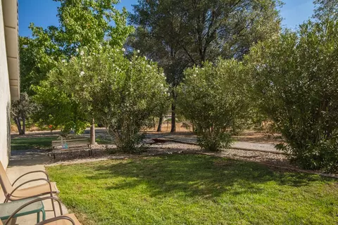 20067 Sylvia Ln, Redding, CA 96002 photo 14