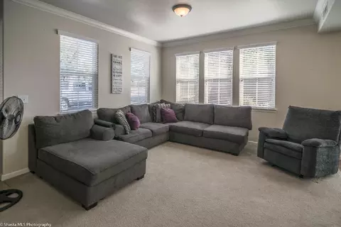 2377 La Villa Way, Redding, CA 96003 photo 9