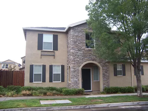 2377 La Villa Way, Redding, CA 96003 photo 4