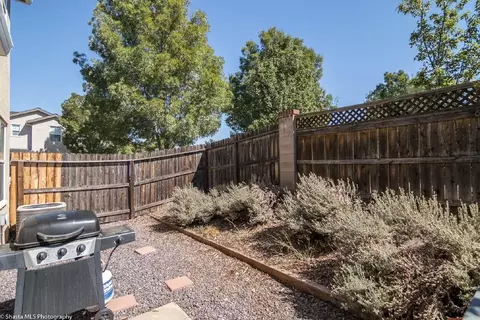 2377 La Villa Way, Redding, CA 96003 photo 6